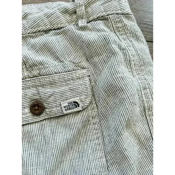 The North Face Women's Shorts Size 2 Linen Blend Striped Pockets Lightweight I1 - Picture 7 of 8